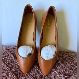 BAMBOO Women's Brown Flats, Size 7